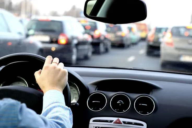 Amankah Mobil Listrik Saat Jalanan Macet?
