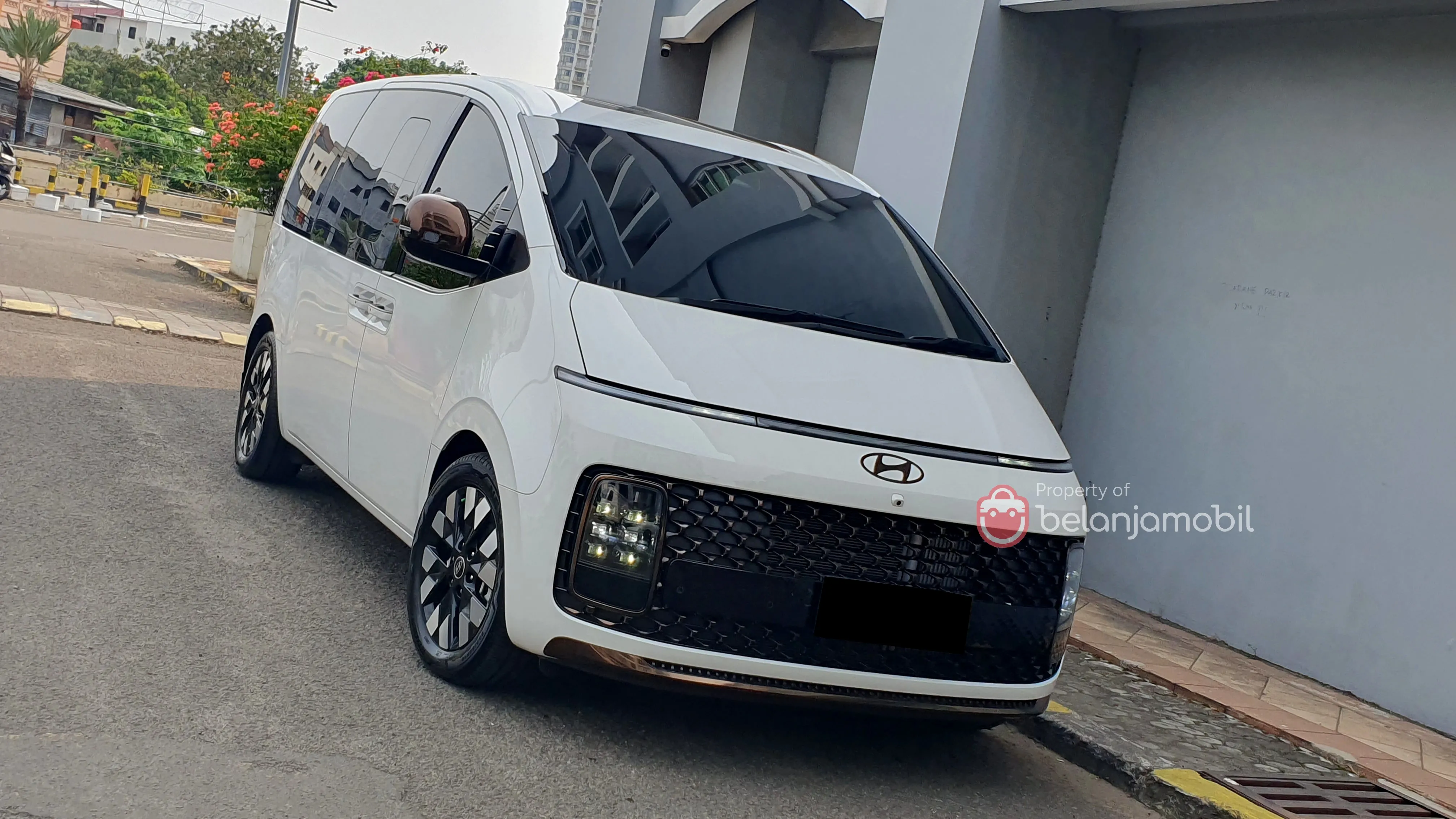Hyundai Staria Bekas di 2026, MPV Premium Ini Masih Layak Dibeli?