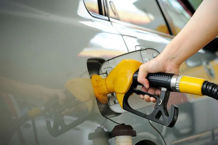 Harga Solar Naik, Apakah Harga Beli Mobil Diesel Bekas Ikut Turun?