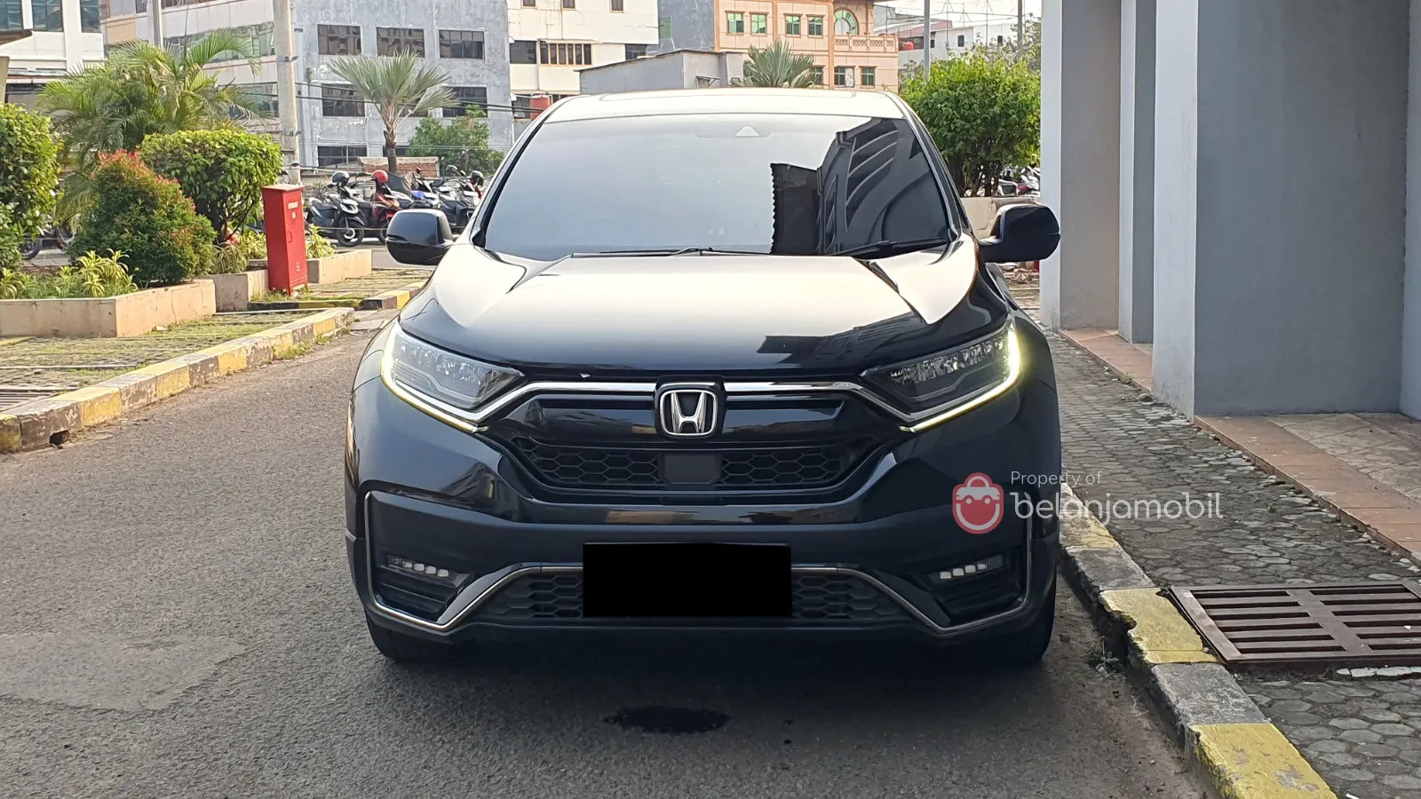Temukan daftar harga Honda CR-V bekas terbaru dengan penawaran menarik!  Harga mulai Rp 35 juta, bebas banjir & bergaransi 1 tahun. Cek unitnya sekarang di BelanjaMobil.co.id!