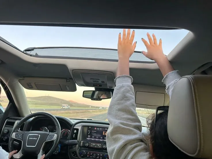 Ide Liburan Akhir Tahun Naik Mobil: Destinasi Road Trip Keluarga dari Jakarta